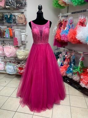 Sz 6 Pink Beaded OpenBack Prom Homecoming Pageant Quinceañera Ballgown Dress NWT